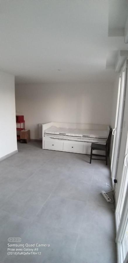 Equipee 2 Personnes Proche Paris Apartment Argenteuil Luaran gambar